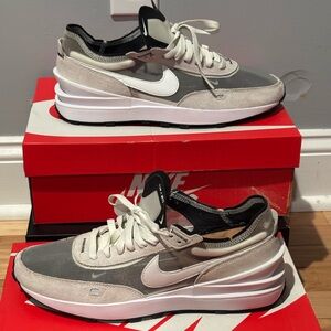 Nike  waffle 1 lately used